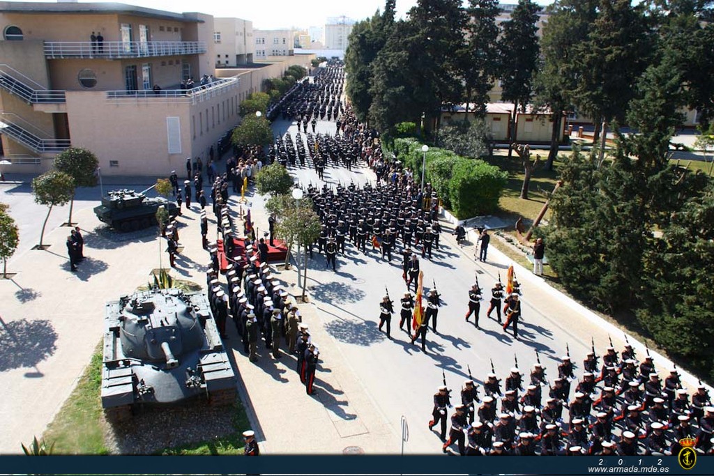 Parada Militar en el Tercio Armada San Fernando